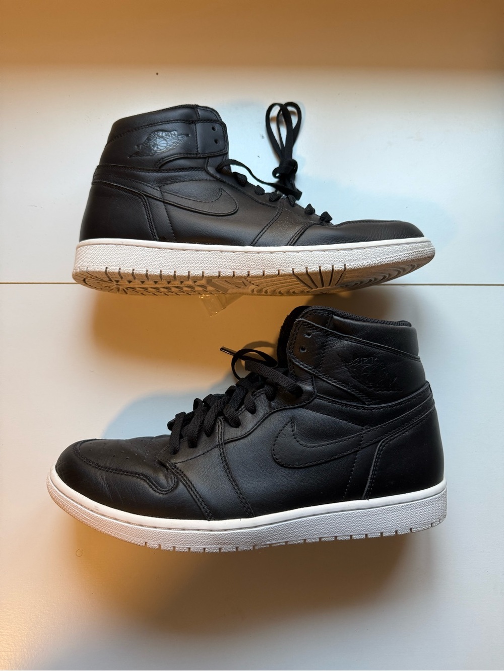 Air Jordan 1 High OG Black High-Top Leather Sneakers with White Sole